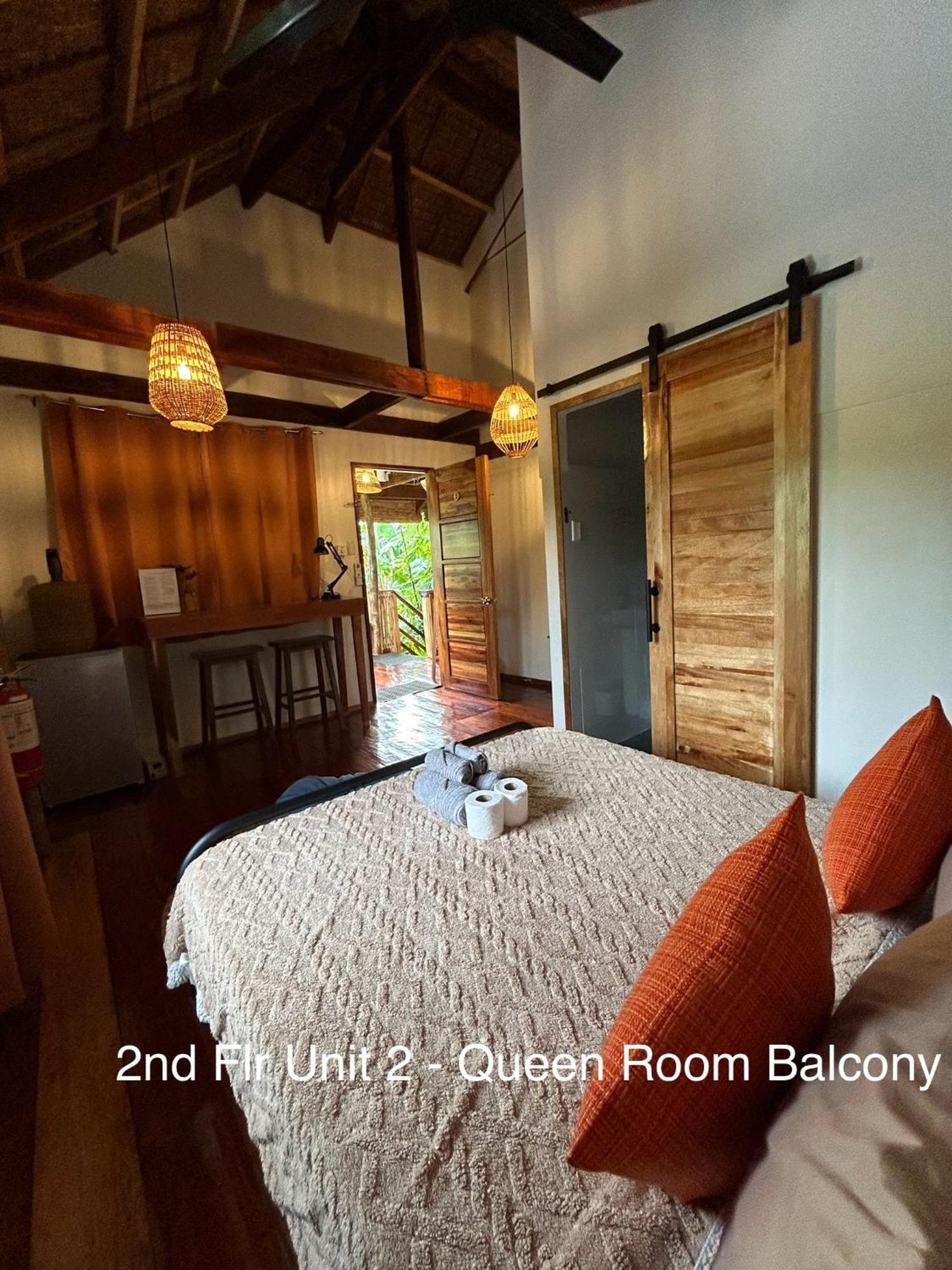 Wayans Siargao Homestay 제너럴 루나 외부 사진