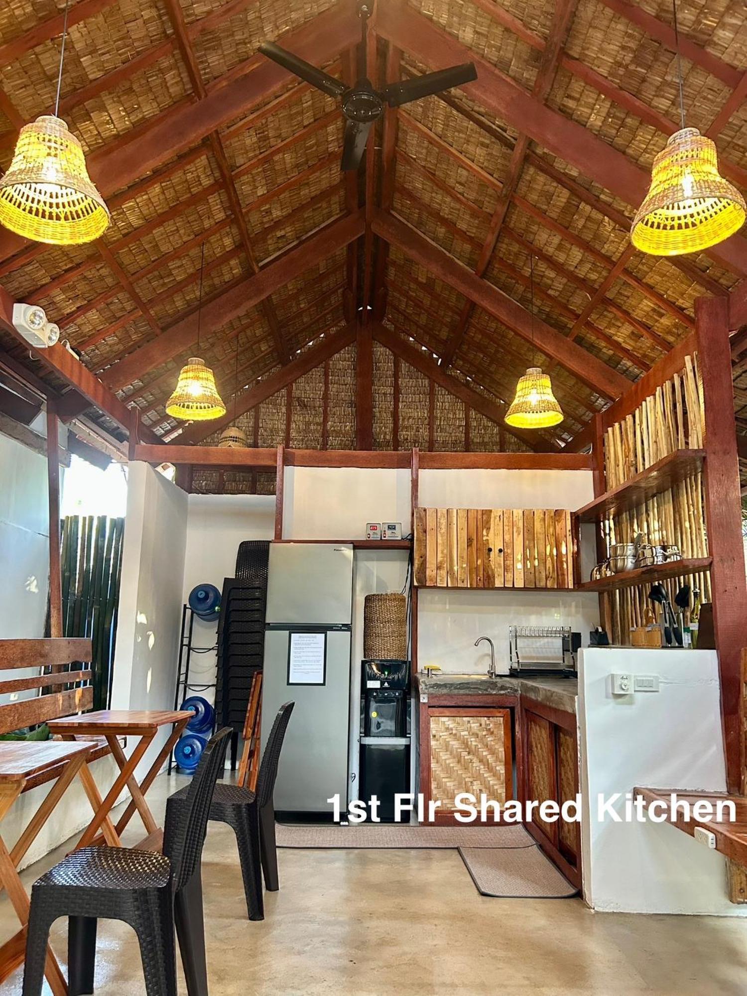 Wayans Siargao Homestay 제너럴 루나 외부 사진